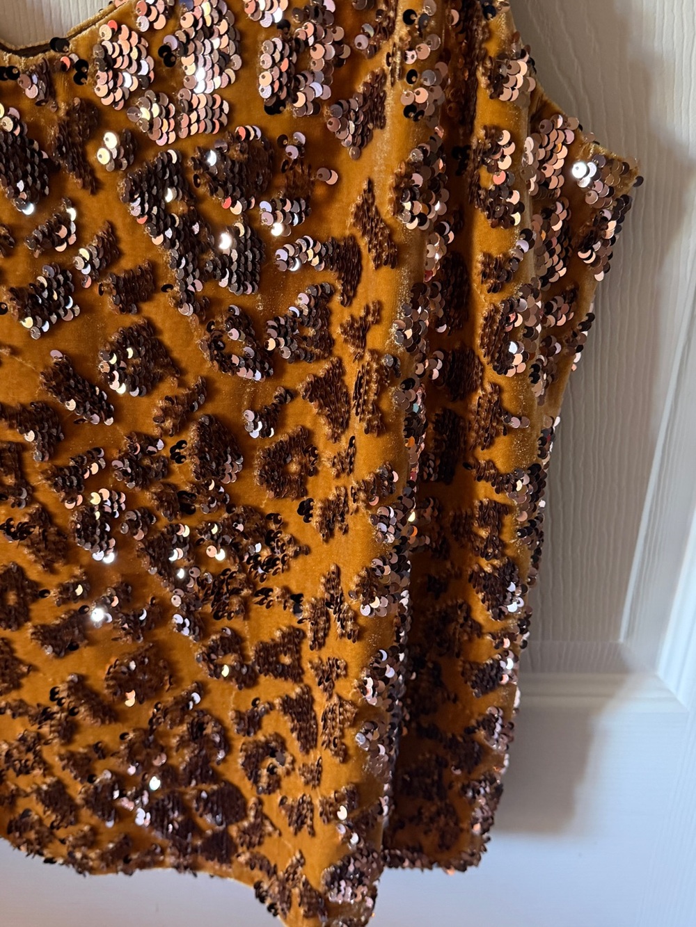 ♥️ RO + DE Sequin Leopard Print Cami Tank Top - Mustard ANTHROPOLOGIE SEQUIN - Picture 8 of 16